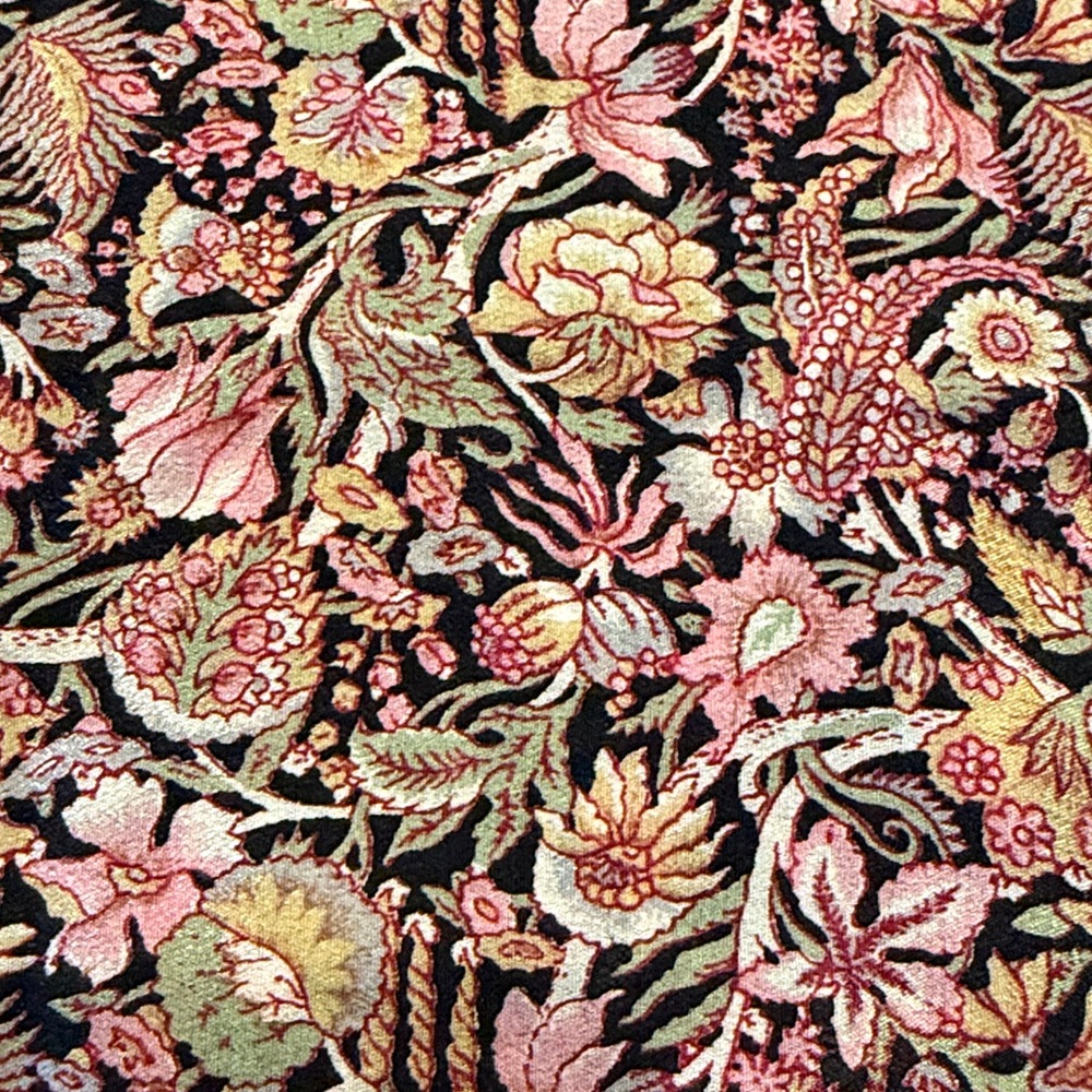 Floral Patterned Silk Scarf - Picture 4 of 6